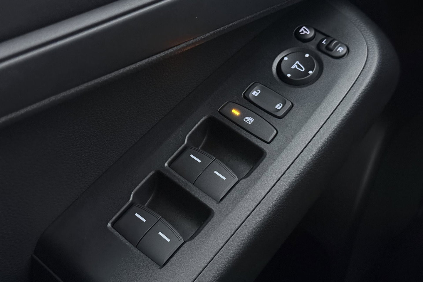 Honda HR-V 1.5 e:HEV Elegance | ACC | Stoelverwarming | Camera | Keyless | 18 Inch