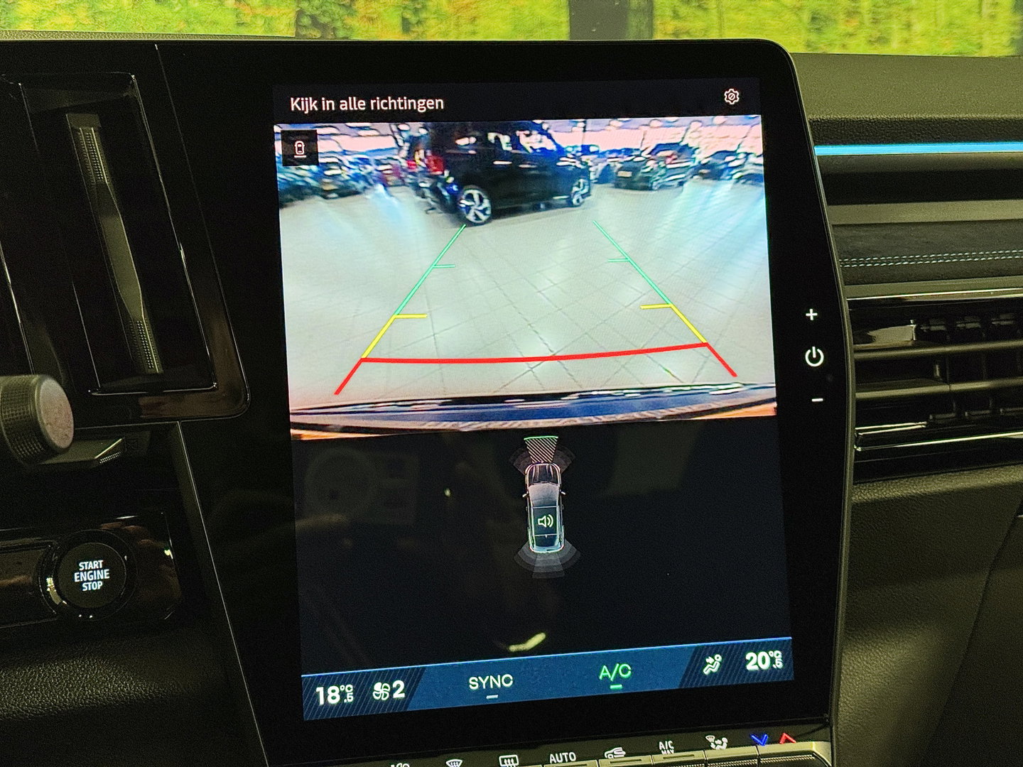 Renault Austral 1.2 E-Tech full hybrid 200 techno esprit Alpine | Panoramadak | Adaptieve Cruise Control |Achteruitrijcamera | Dodehoek Detector | DAB | Sfeerverlichting | Apple Carplay/Android Auto |