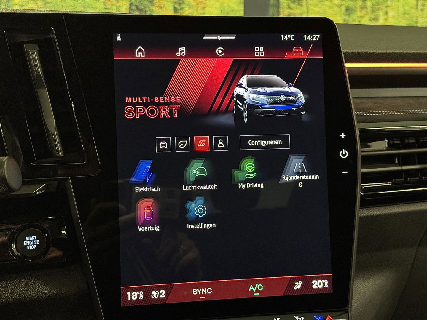 Renault Austral 1.2 E-Tech full hybrid 200 techno esprit Alpine | Panoramadak | Adaptieve Cruise Control |Achteruitrijcamera | Dodehoek Detector | DAB | Sfeerverlichting | Apple Carplay/Android Auto |
