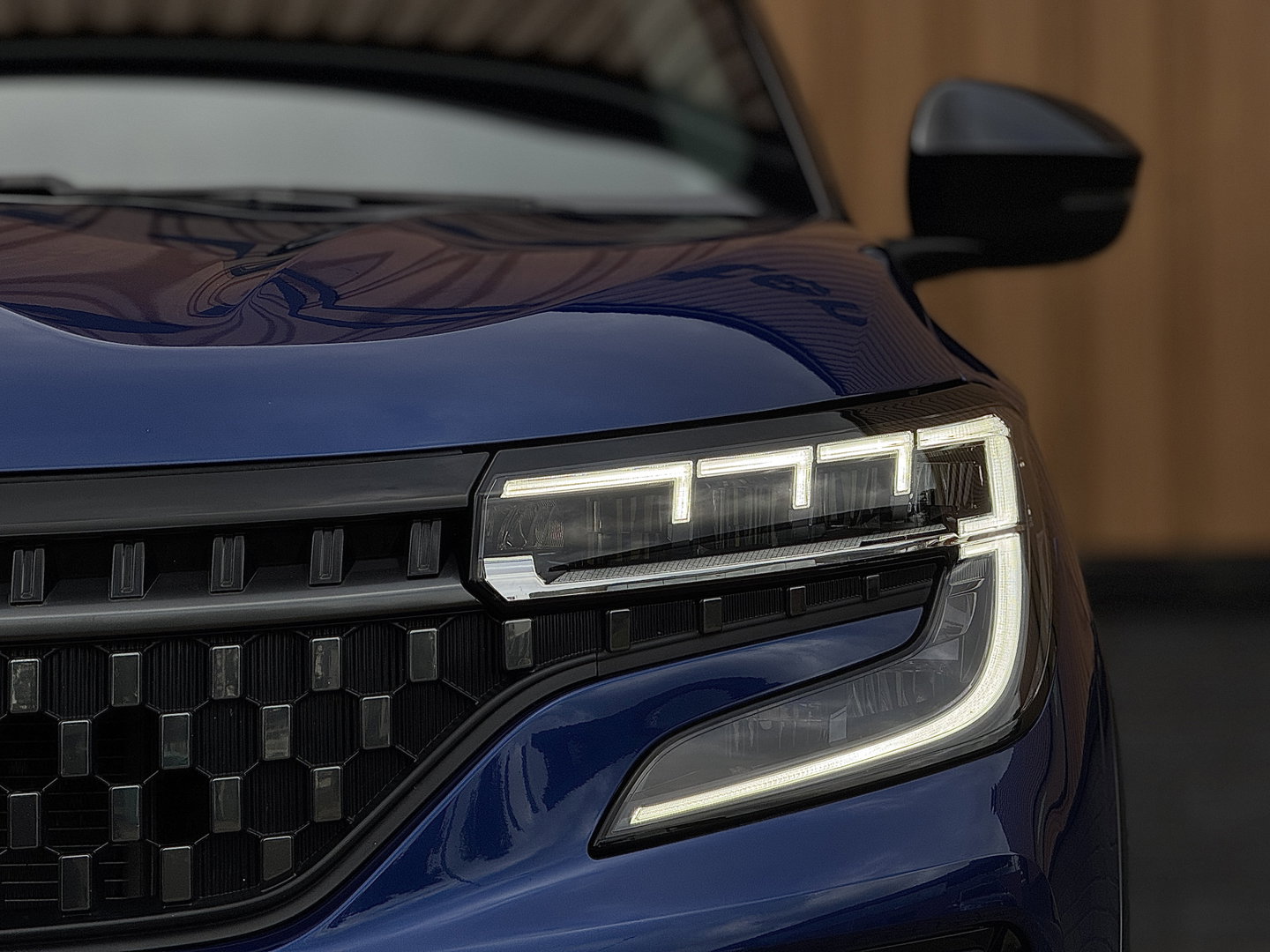 Renault Austral 1.2 E-Tech full hybrid 200 techno esprit Alpine | Panoramadak | Adaptieve Cruise Control |Achteruitrijcamera | Dodehoek Detector | DAB | Sfeerverlichting | Apple Carplay/Android Auto |
