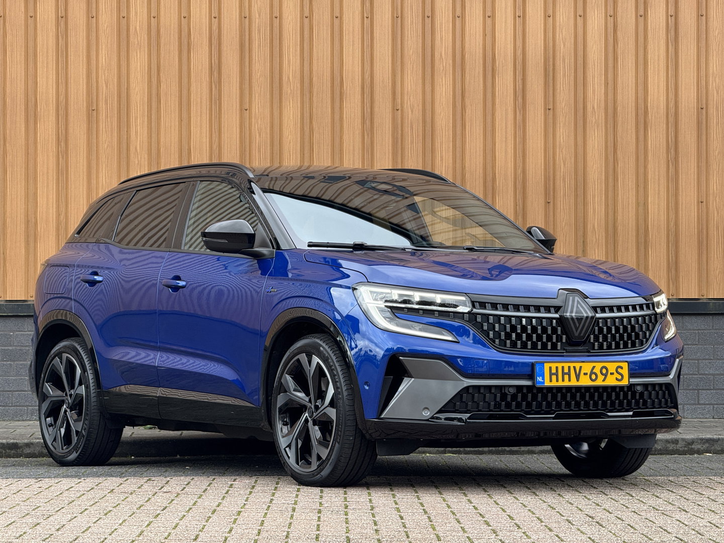 Renault Austral 1.2 E-Tech full hybrid 200 techno esprit Alpine | Panoramadak | Adaptieve Cruise Control |Achteruitrijcamera | Dodehoek Detector | DAB | Sfeerverlichting | Apple Carplay/Android Auto |