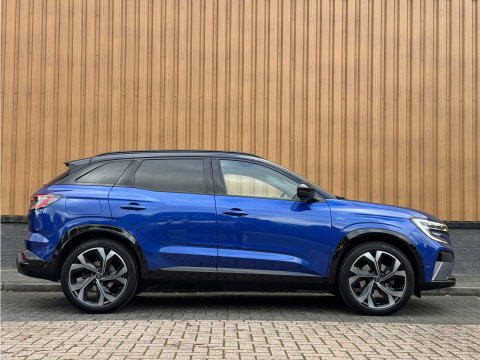 Renault Austral 1.2 E-Tech full hybrid 200 techno esprit Alpine | Panoramadak | Adaptieve Cruise Control |Achteruitrijcamera | Dodehoek Detector | DAB | Sfeerverlichting | Apple Carplay/Android Auto |
