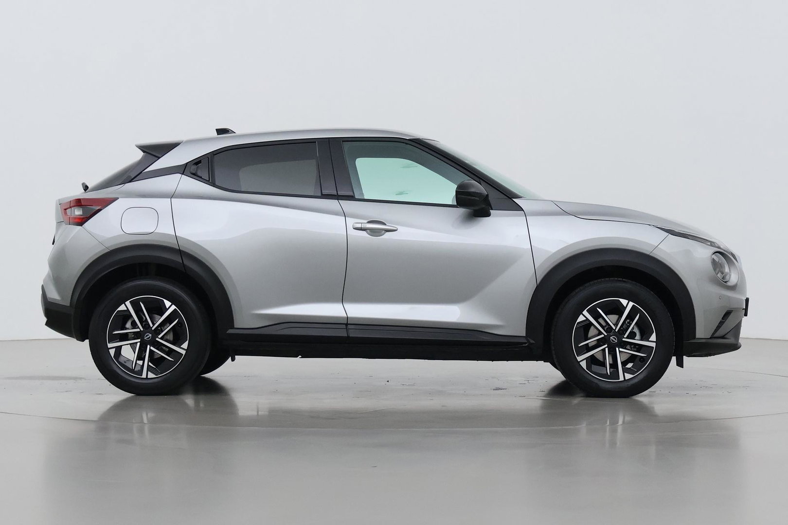 Nissan Juke 1.0 DIG-T N-Connecta | Stoel+Stuurverwarming | Camera | Keyless | Cruise Control