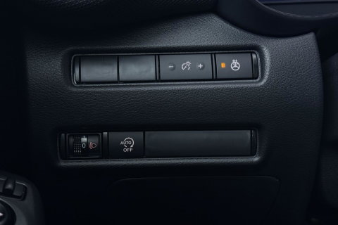 Nissan Juke 1.0 DIG-T N-Connecta | Stoel+Stuurverwarming | Camera | Keyless | Cruise Control