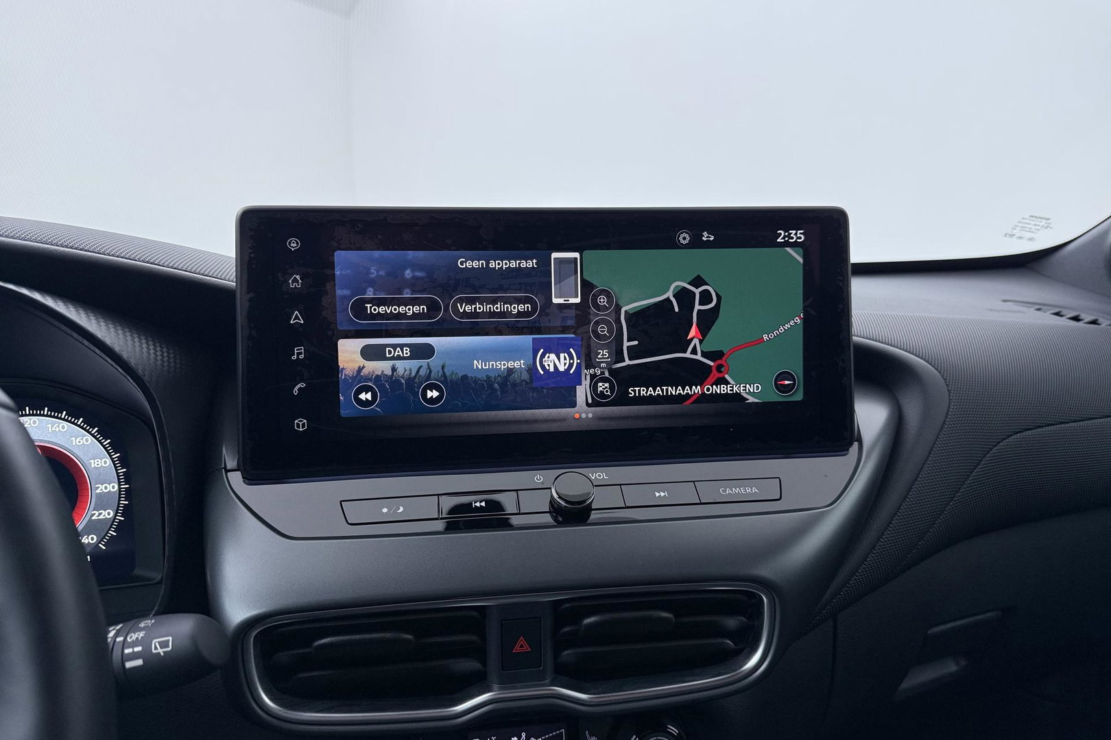Nissan Juke 1.0 DIG-T N-Connecta | Stoel+Stuurverwarming | Camera | Keyless | Cruise Control