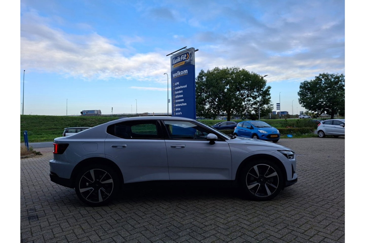 Polestar 2 SRSM 63KWH NAVI LMV PDC-CAMERA STOELVW