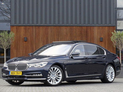 BMW 7 Serie 740e Lang 326PK xDrive VIP / Skylounge / Massage / Laser / 360°