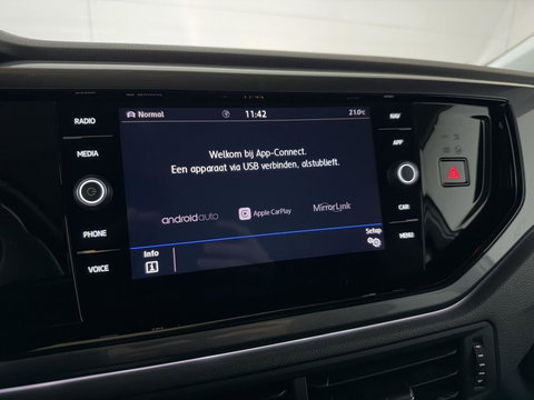 Volkswagen Polo 1.0 TSI Highline DSG Carplay ACC Camera NAP