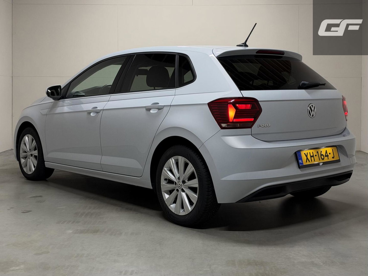 Volkswagen Polo 1.0 TSI Highline DSG Carplay ACC Camera NAP