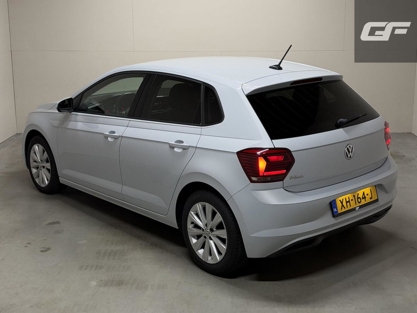 Volkswagen Polo 1.0 TSI Highline DSG Carplay ACC Camera NAP