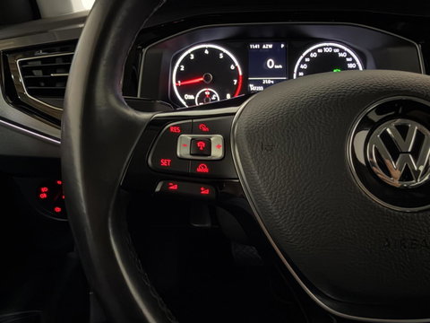 Volkswagen Polo 1.0 TSI Highline DSG Carplay ACC Camera NAP