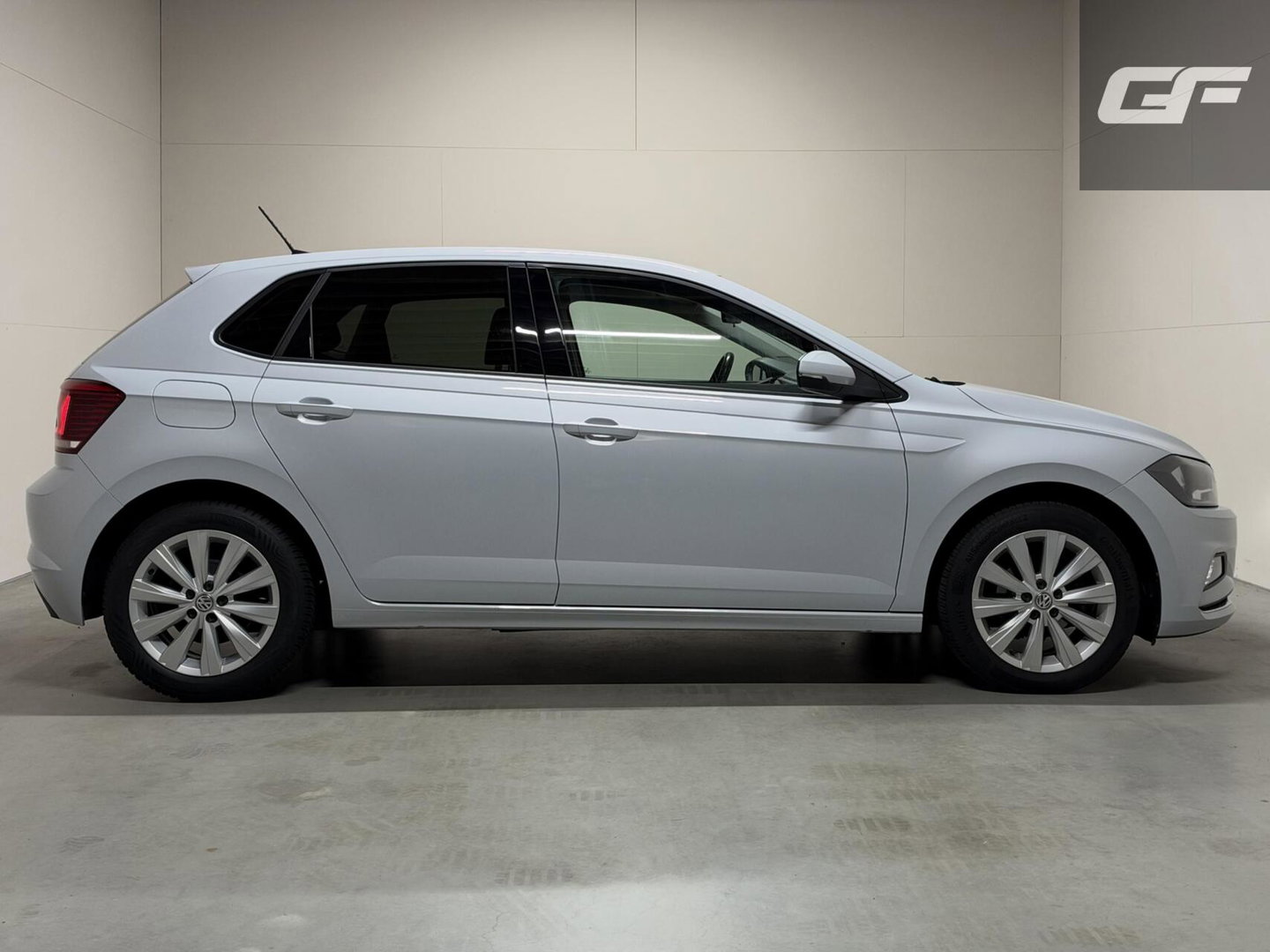 Volkswagen Polo 1.0 TSI Highline DSG Carplay ACC Camera NAP
