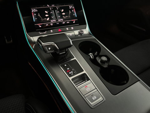 Audi A6 Avant 55 TFSI e quattro S Line Compet Pano|BTW|B&O|360c|Trekhaak