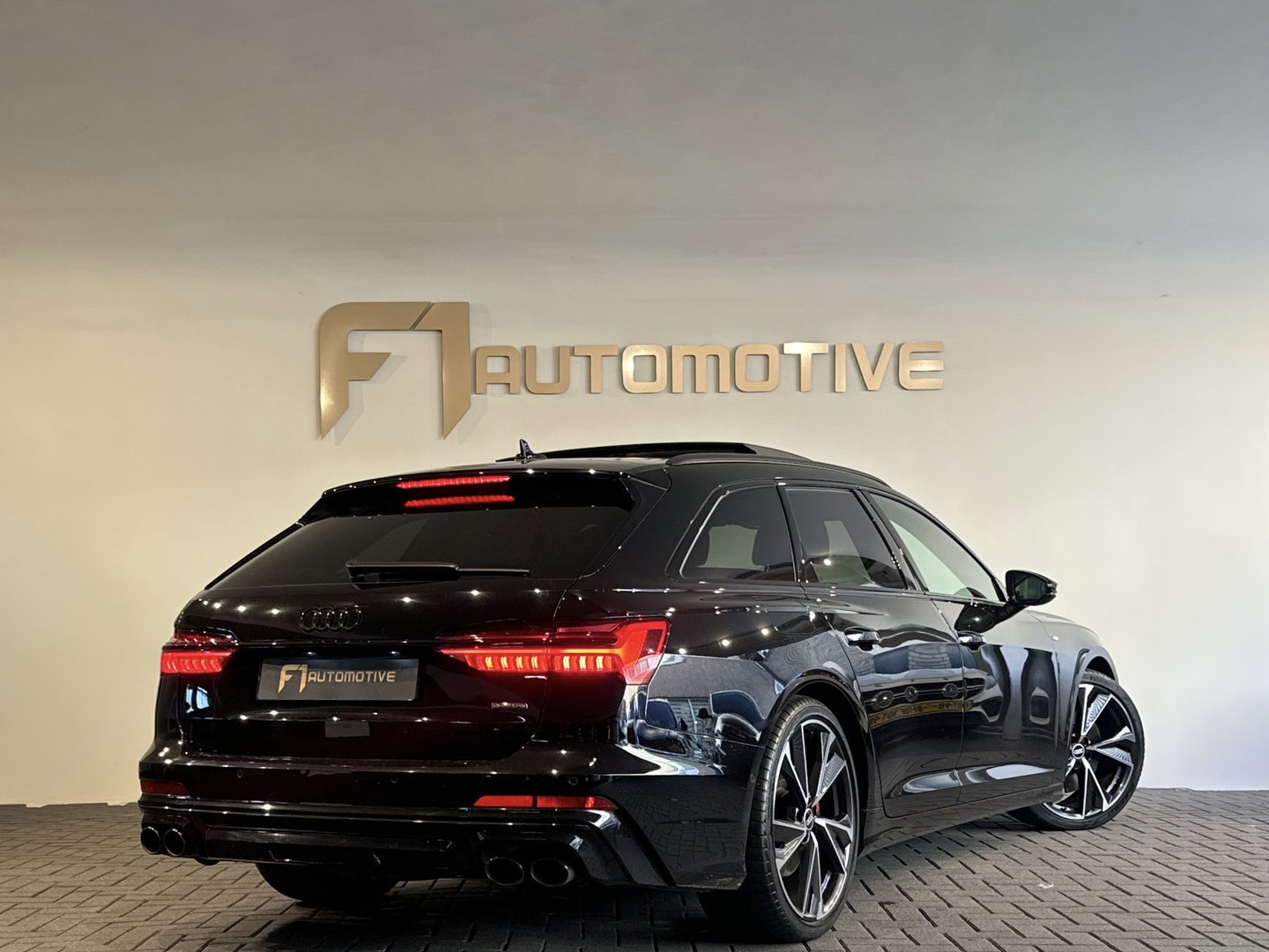 Audi A6 Avant 55 TFSI e quattro S Line Compet Pano|BTW|B&O|360c|Trekhaak