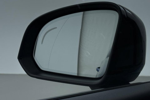 Volvo XC40 T5 Twin Engine R-Design | ACC | Trekhaak | BLIS | Stoelverwarming | Camera | Getint glas | 20 Inch