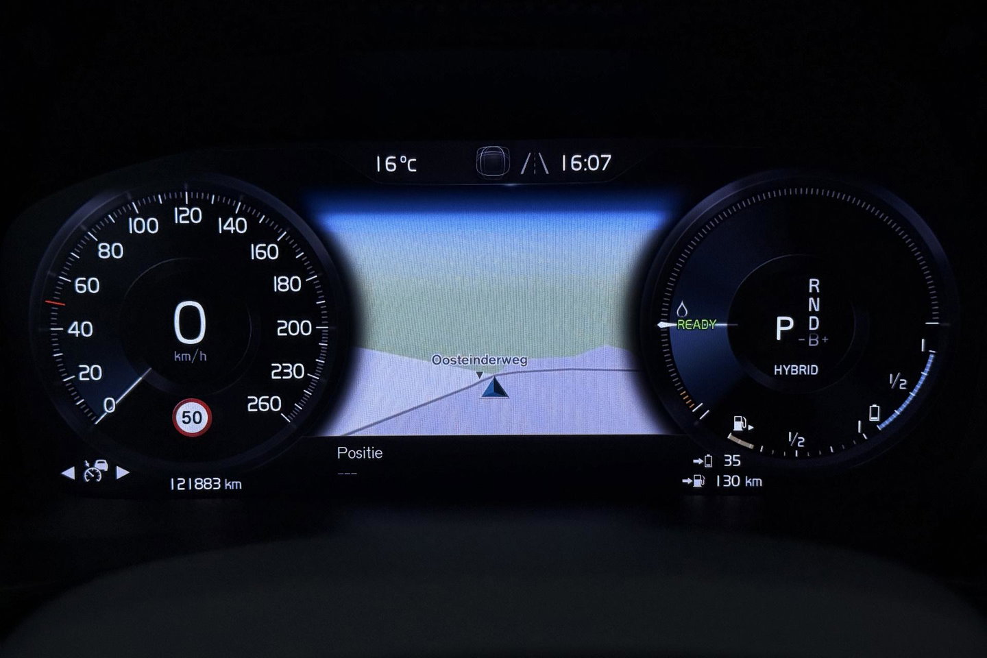 Volvo XC40 T5 Twin Engine R-Design | ACC | Trekhaak | BLIS | Stoelverwarming | Camera | Getint glas | 20 Inch