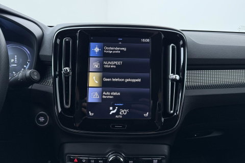 Volvo XC40 T5 Twin Engine R-Design | ACC | Trekhaak | BLIS | Stoelverwarming | Camera | Getint glas | 20 Inch