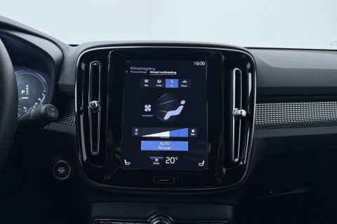 Volvo XC40 T5 Twin Engine R-Design | ACC | Trekhaak | BLIS | Stoelverwarming | Camera | Getint glas | 20 Inch