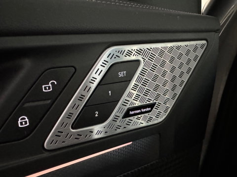 BMW X1 XDrive30e Memory|H/K|HuD|360c|Trekhaak|Keyless