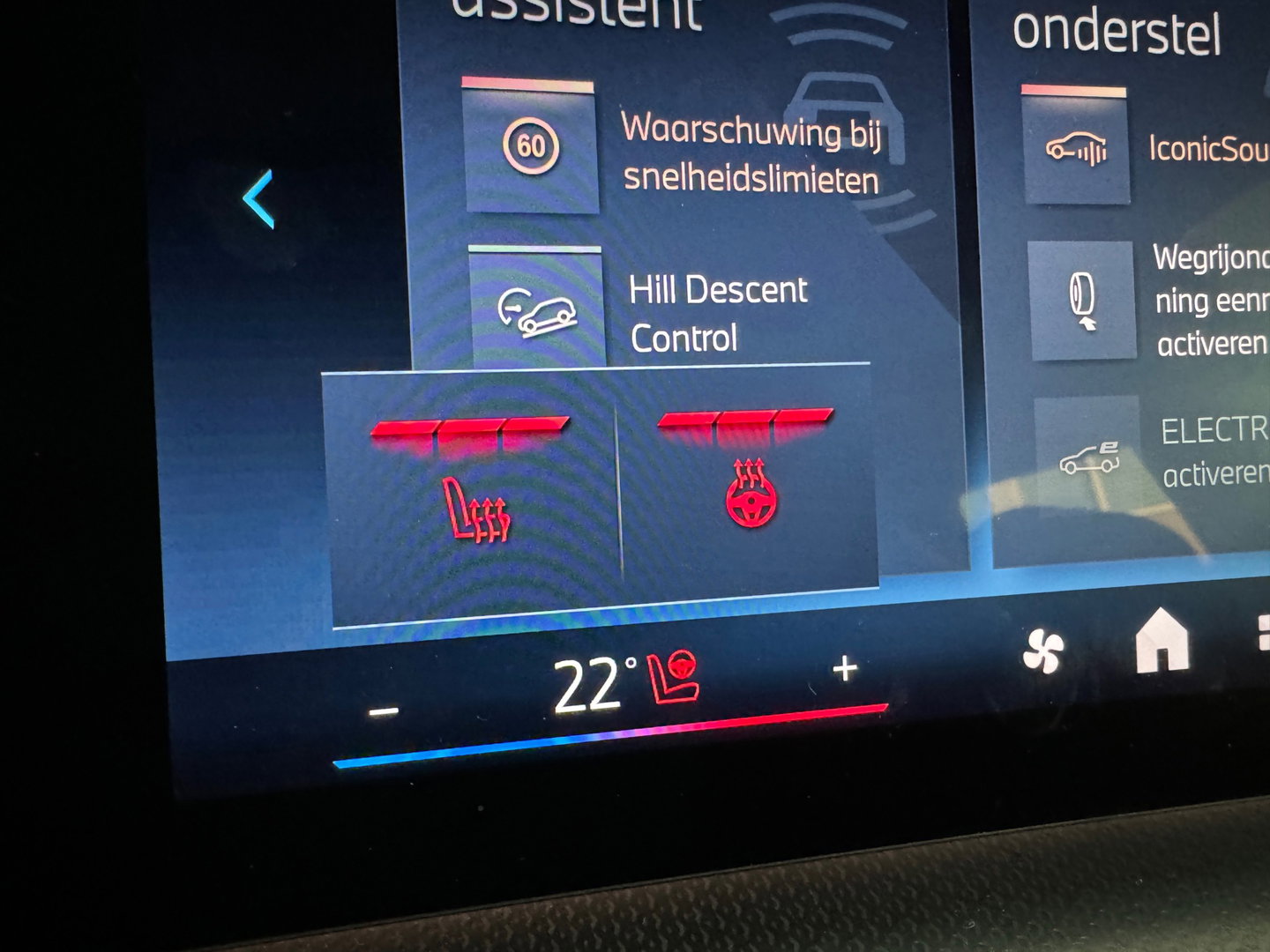 BMW X1 XDrive30e Memory|H/K|HuD|360c|Trekhaak|Keyless