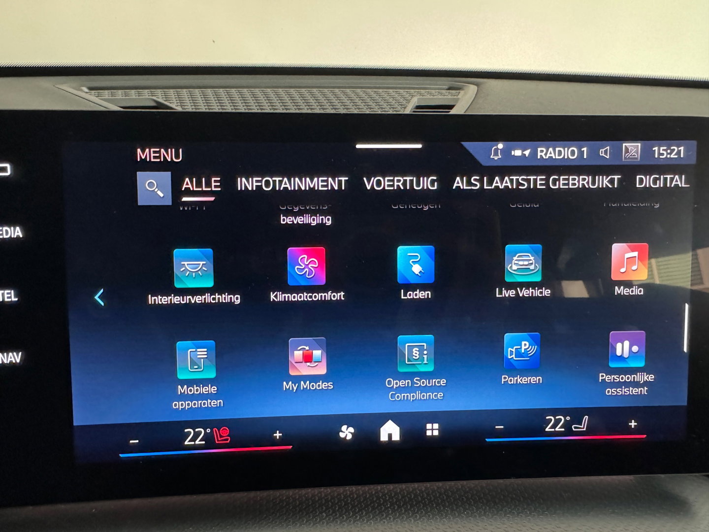 BMW X1 XDrive30e Memory|H/K|HuD|360c|Trekhaak|Keyless