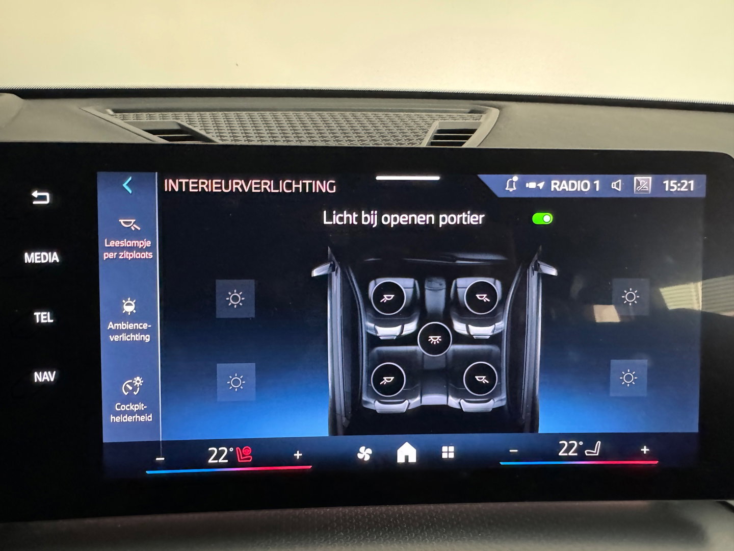 BMW X1 XDrive30e Memory|H/K|HuD|360c|Trekhaak|Keyless