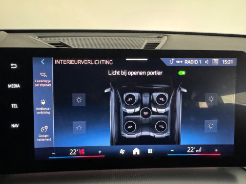 BMW X1 XDrive30e Memory|H/K|HuD|360c|Trekhaak|Keyless