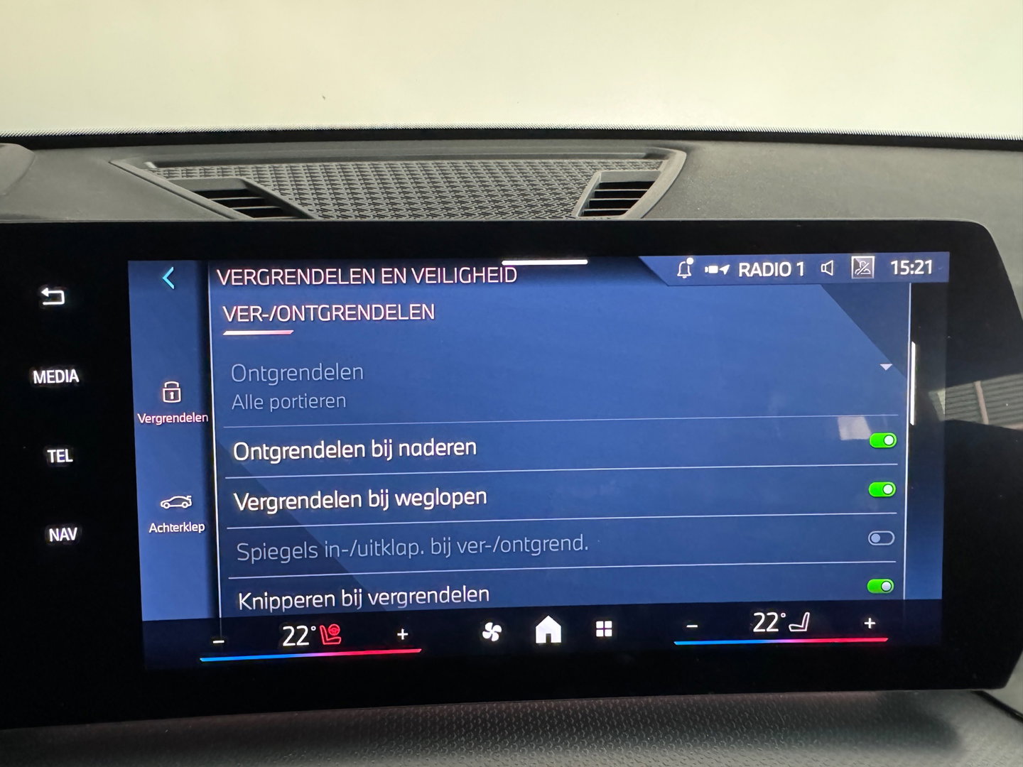 BMW X1 XDrive30e Memory|H/K|HuD|360c|Trekhaak|Keyless