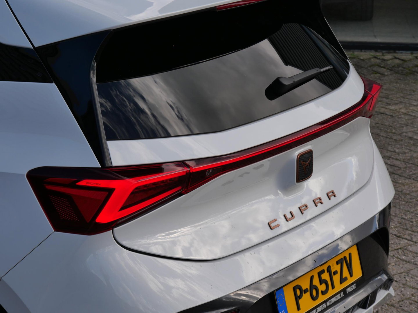 CUPRA Born 62kWh BUSINESS PLUS/ CAMERA/ PDC V+A/ NL-AUTO/ SOH 94%