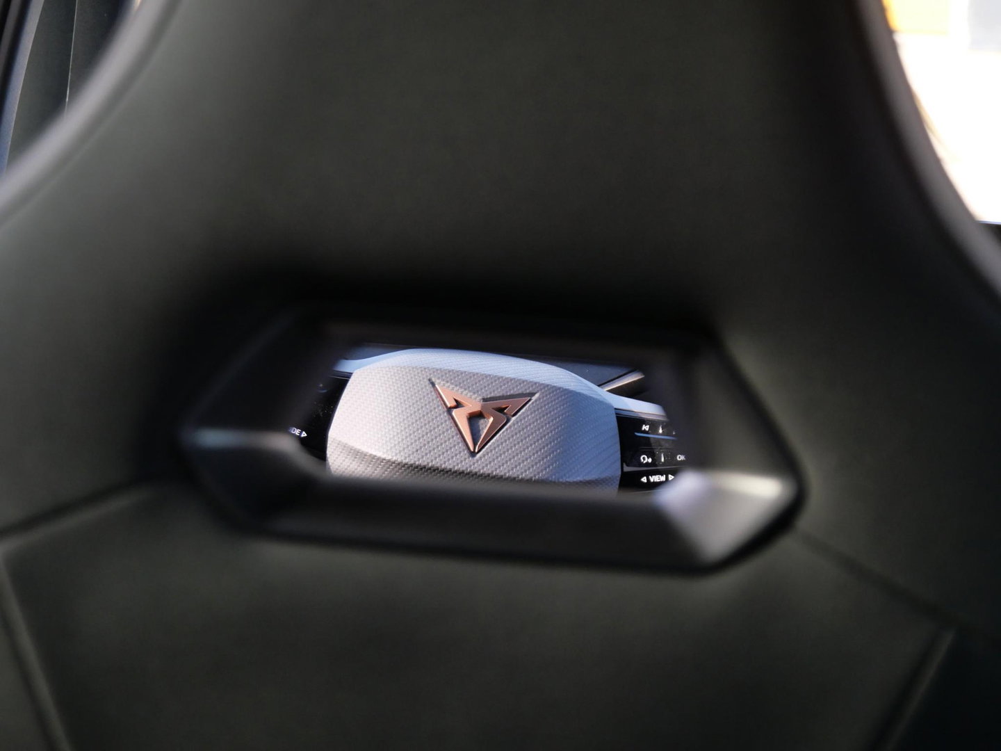 CUPRA Born 62kWh BUSINESS PLUS/ CAMERA/ PDC V+A/ NL-AUTO/ SOH 94%