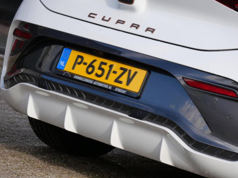 CUPRA Born 62kWh BUSINESS PLUS/ CAMERA/ PDC V+A/ NL-AUTO/ SOH 94%