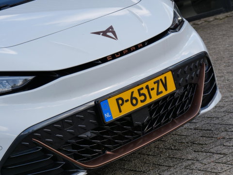 CUPRA Born 62kWh BUSINESS PLUS/ CAMERA/ PDC V+A/ NL-AUTO/ SOH 94%