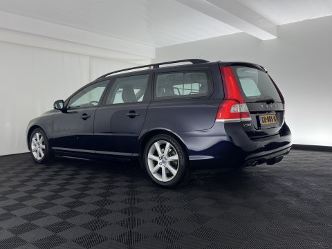 Volvo V70 2.0 D4 Momentum Aut. *LEATHER | XENON | HEATED-COMFORTSEATS | NAVI-FULLMAP | ECC | PDC | CRUISE | 17''ALU*