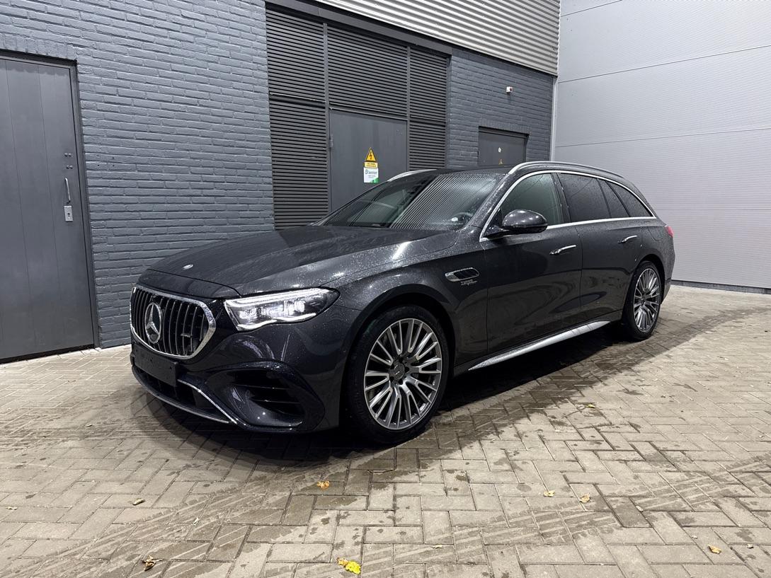 Mercedes-Benz E-Klasse AMG 53 4MATIC+ | Achterasbesturing | 360° Camera | Trekhaak | Keyless | Stoelverwarming | 20 Inch