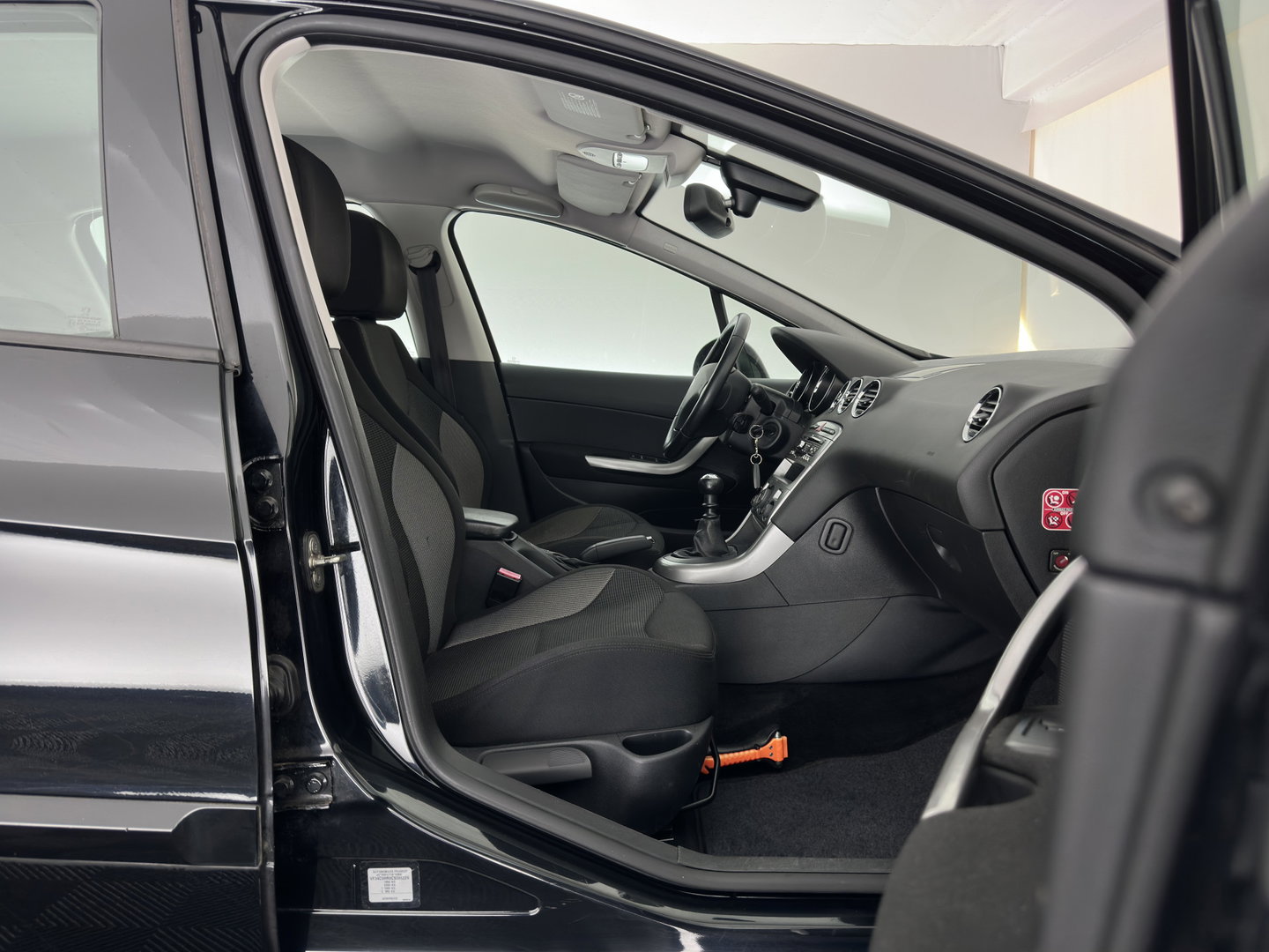 Peugeot 308 1.6 e-HDi Active *NAVI-FULLMAP | COMFORT-SEATS | ECC | PDC | CRUISE | 16''ALU | TOWBAR*