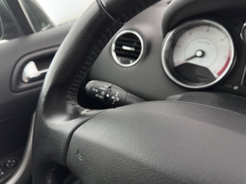 Peugeot 308 1.6 e-HDi Active *NAVI-FULLMAP | COMFORT-SEATS | ECC | PDC | CRUISE | 16''ALU | TOWBAR*