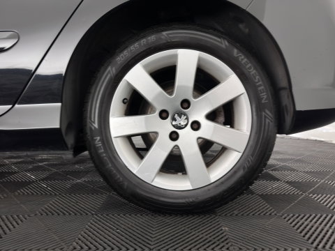 Peugeot 308 1.6 e-HDi Active *NAVI-FULLMAP | COMFORT-SEATS | ECC | PDC | CRUISE | 16''ALU | TOWBAR*
