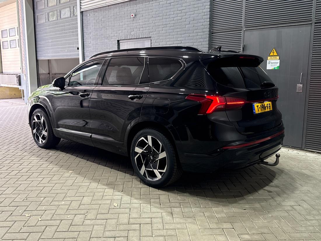 Hyundai Santa Fe 1.6 T-GDI PHEV Premium Plus Sky 7p. | Panoramadak | Stoelventilatie | Head-Up | 360° Camera | Trekhaak | Stoel+stuurverwarming | 20 Inch