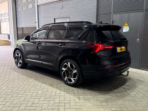 Hyundai Santa Fe 1.6 T-GDI PHEV Premium Plus Sky 7p. | Panoramadak | Stoelventilatie | Head-Up | 360° Camera | Trekhaak | Stoel+stuurverwarming | 20 Inch