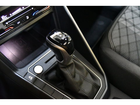 Volkswagen Taigo 1.5 R-Line Schuifkanteldak, Apple Carplay