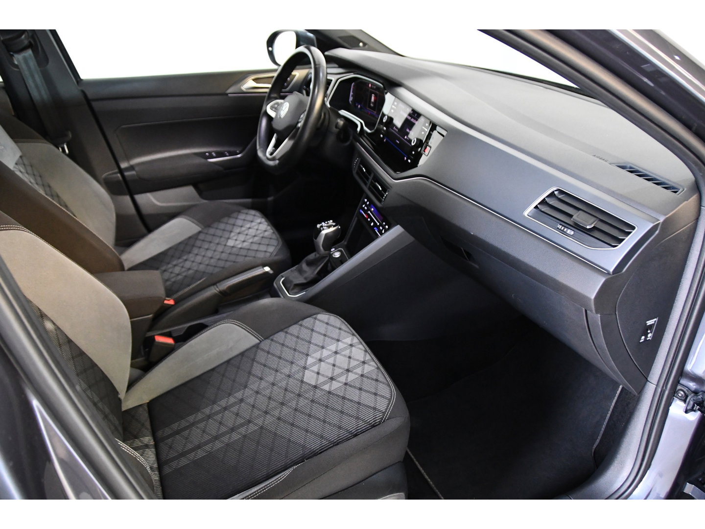Volkswagen Taigo 1.5 R-Line Schuifkanteldak, Apple Carplay