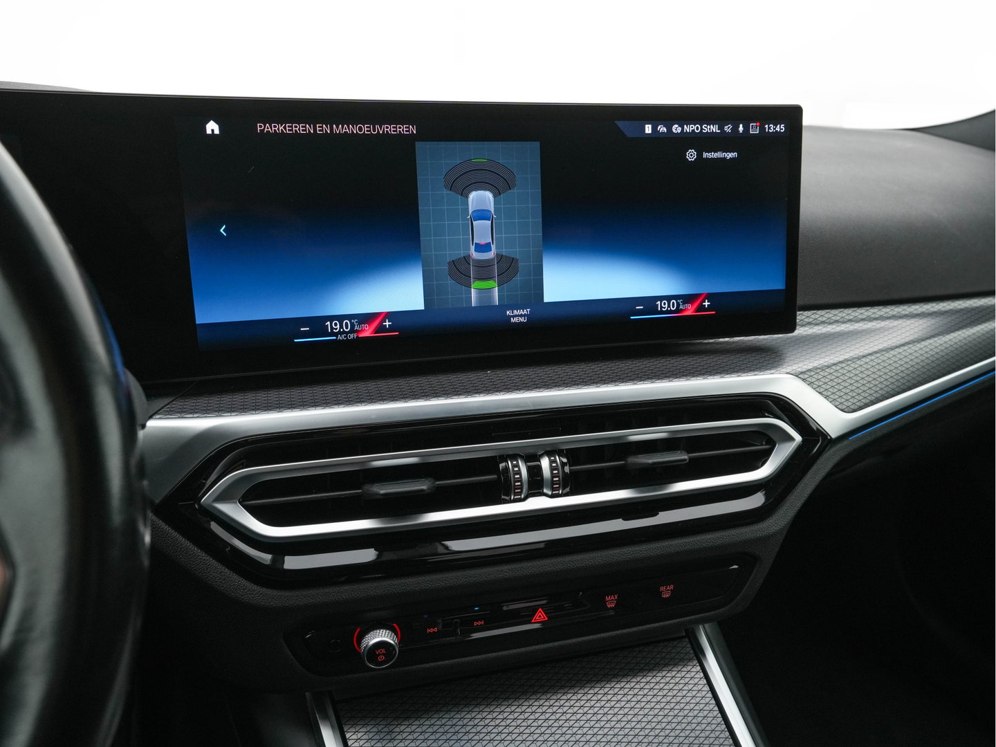 BMW 3-serie 320e M-Sportpack (Plug-in) (INCL.BTW) *LEATHER-MICROFIBRE | FULL-LED | SPORTSEATS | WIDESCREEN-DIGI-COCKPIT | AMBIENT-LIGHT | DAB+ | PRIVACY-GLASS | NAVI-FULLMAP | ECC | PDC | 18''ALU*