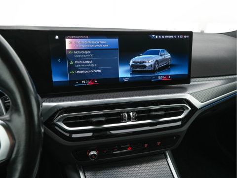BMW 3-serie 320e M-Sportpack (Plug-in) (INCL.BTW) *LEATHER-MICROFIBRE | FULL-LED | SPORTSEATS | WIDESCREEN-DIGI-COCKPIT | AMBIENT-LIGHT | DAB+ | PRIVACY-GLASS | NAVI-FULLMAP | ECC | PDC | 18''ALU*