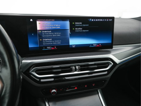 BMW 3-serie 320e M-Sportpack (Plug-in) (INCL.BTW) *LEATHER-MICROFIBRE | FULL-LED | SPORTSEATS | WIDESCREEN-DIGI-COCKPIT | AMBIENT-LIGHT | DAB+ | PRIVACY-GLASS | NAVI-FULLMAP | ECC | PDC | 18''ALU*