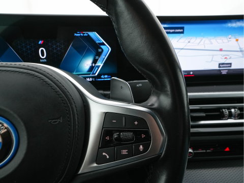 BMW 3-serie 320e M-Sportpack (Plug-in) (INCL.BTW) *LEATHER-MICROFIBRE | FULL-LED | SPORTSEATS | WIDESCREEN-DIGI-COCKPIT | AMBIENT-LIGHT | DAB+ | PRIVACY-GLASS | NAVI-FULLMAP | ECC | PDC | 18''ALU*