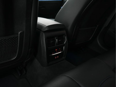 BMW 3-serie 320e M-Sportpack (Plug-in) (INCL.BTW) *LEATHER-MICROFIBRE | FULL-LED | SPORTSEATS | WIDESCREEN-DIGI-COCKPIT | AMBIENT-LIGHT | DAB+ | PRIVACY-GLASS | NAVI-FULLMAP | ECC | PDC | 18''ALU*