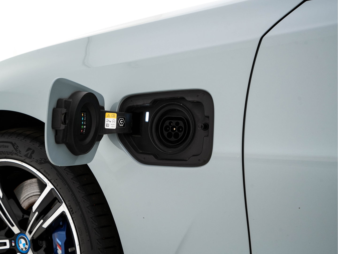 BMW 3-serie 320e M-Sportpack (Plug-in) (INCL.BTW) *LEATHER-MICROFIBRE | FULL-LED | SPORTSEATS | WIDESCREEN-DIGI-COCKPIT | AMBIENT-LIGHT | DAB+ | PRIVACY-GLASS | NAVI-FULLMAP | ECC | PDC | 18''ALU*