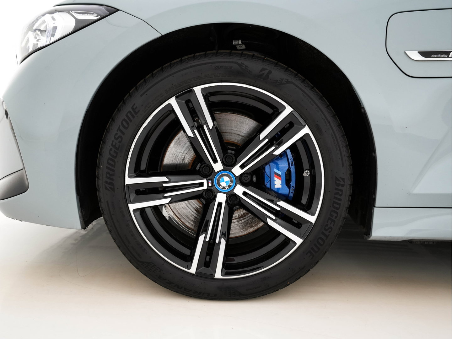 BMW 3-serie 320e M-Sportpack (Plug-in) (INCL.BTW) *LEATHER-MICROFIBRE | FULL-LED | SPORTSEATS | WIDESCREEN-DIGI-COCKPIT | AMBIENT-LIGHT | DAB+ | PRIVACY-GLASS | NAVI-FULLMAP | ECC | PDC | 18''ALU*