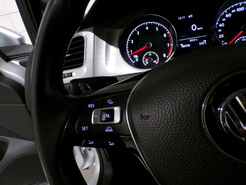 Volkswagen Golf Variant 1.2 TSI Comfortline Trekhaak Stoelverwarming Parkeersensoren Navigatie Bluetooth Cruise-control Garantie