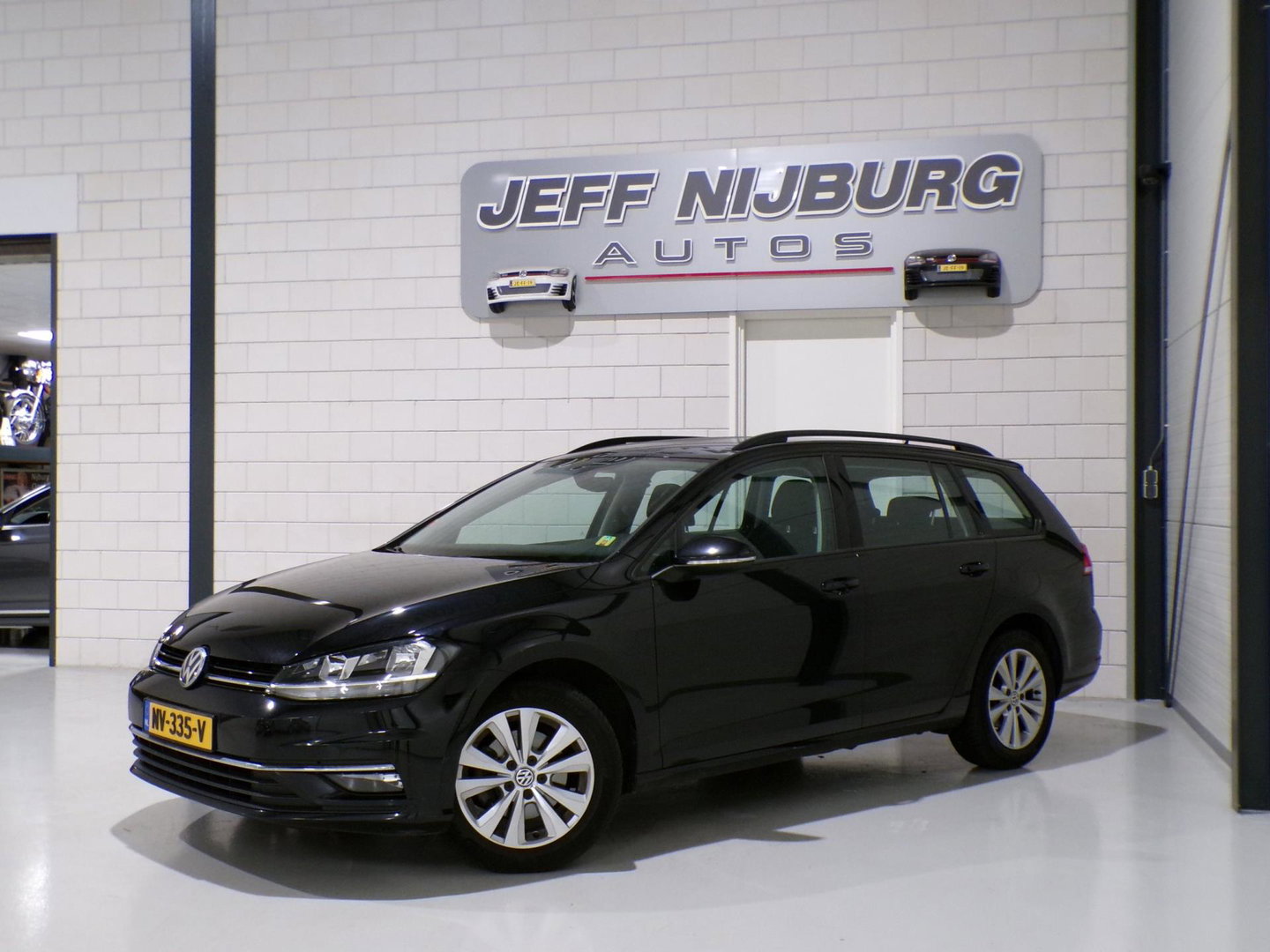 Volkswagen Golf Variant 1.0 TSI Comfortline "Origineel NL!" Apple-Carplay Parkeersensoren Adaptive-cruise Navigatie DAB+ Bluetooth